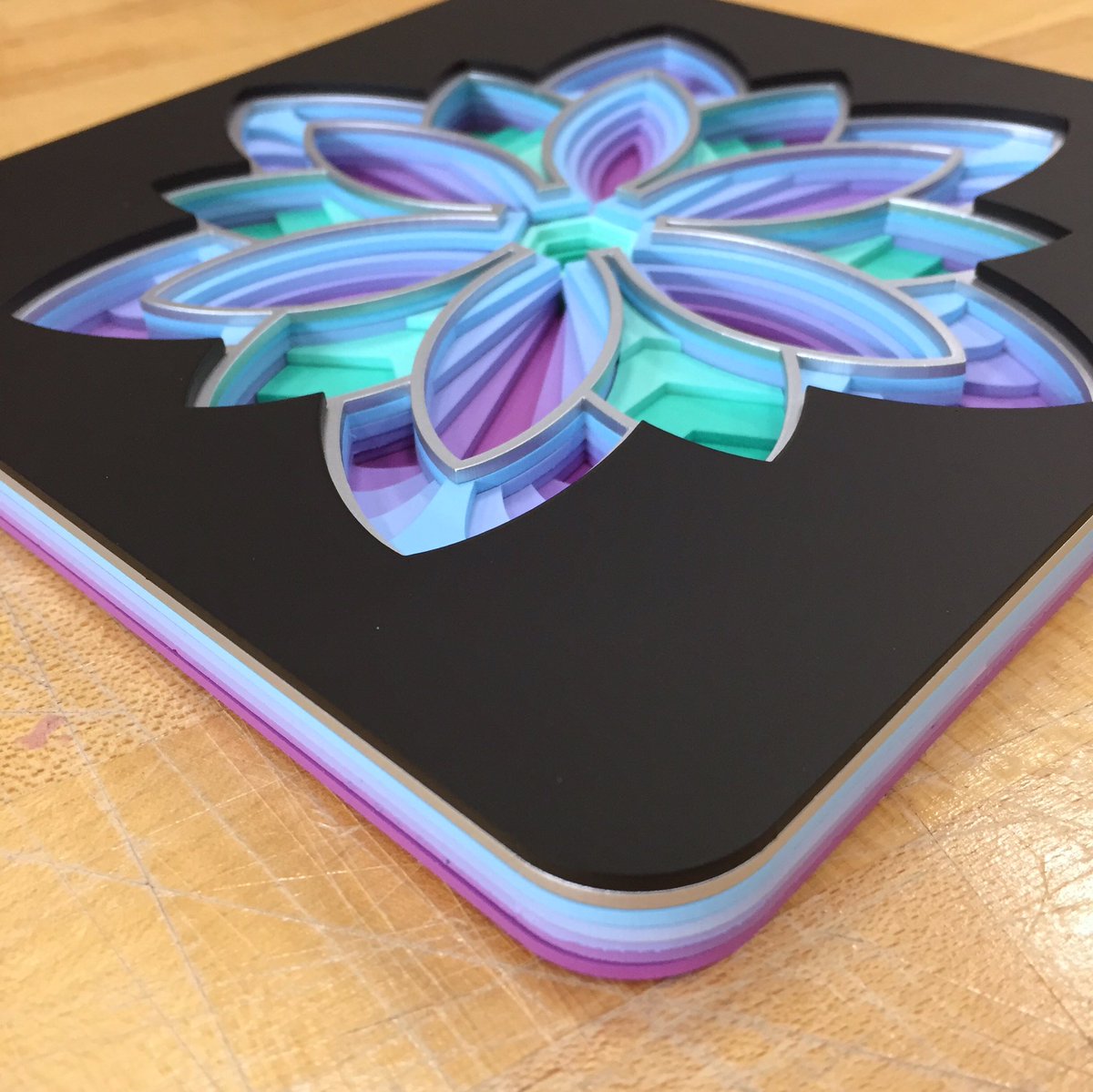scbb11Sketch's tweet image. Finished upgrading my 3D flower design. 8 layers thick and 10 total colors! I'm liking the depth and also being able to see the colors on the sides. 
#glowforge #whatmadethis #lasercut 

Get up to $500 off your own @glowforge laser cutter ---&amp;gt; glowforge.us/gYxqdu
