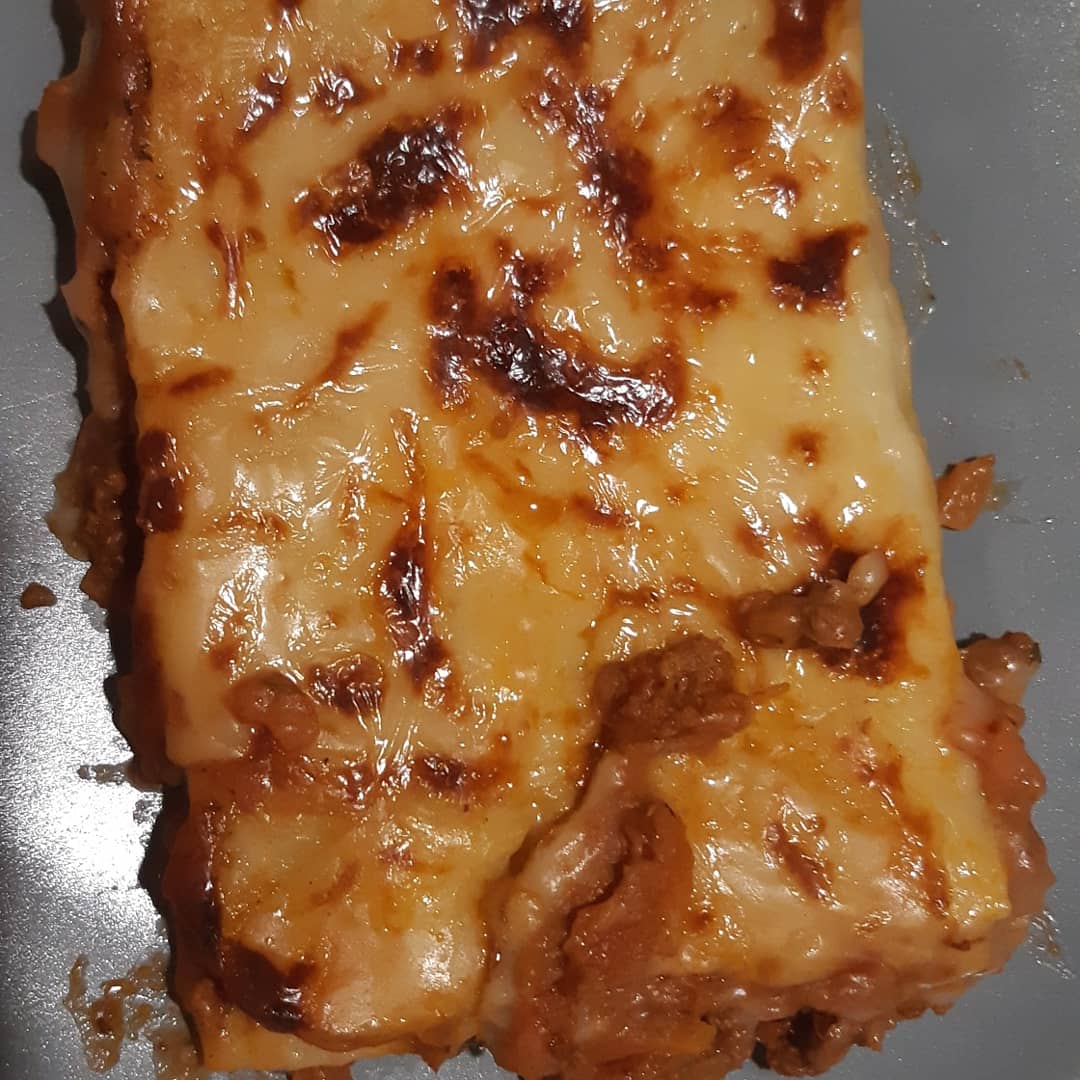 lewisnadege's tweet image. Petites lasagnes à la bolognaise et son indispensable gruyère #gourmandise #mabase #bonheur 🍽🥂