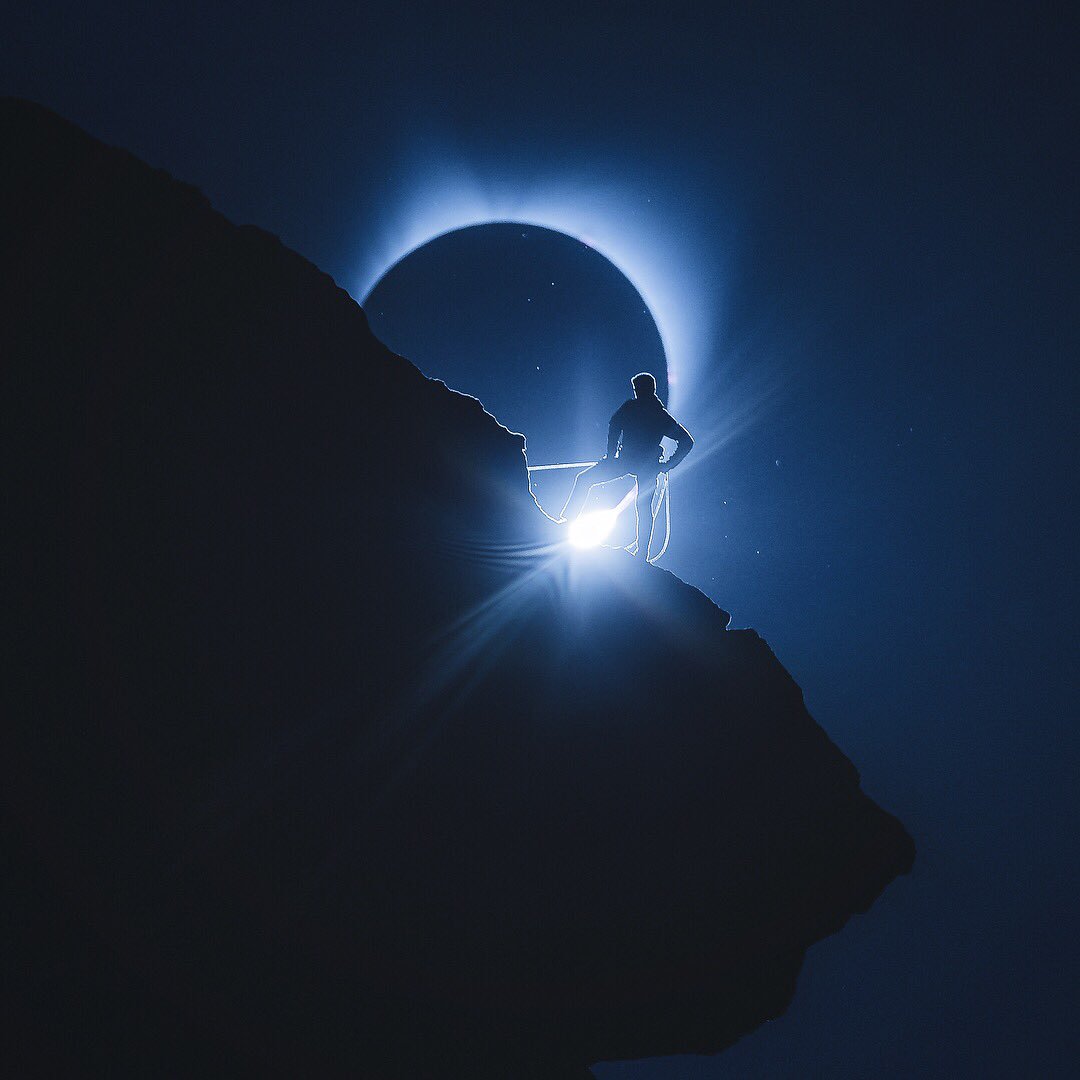 studercinema's tweet photo. Wow. It’s been exactly a year since the total solar eclipse. https://t.co/iv254YCsW5