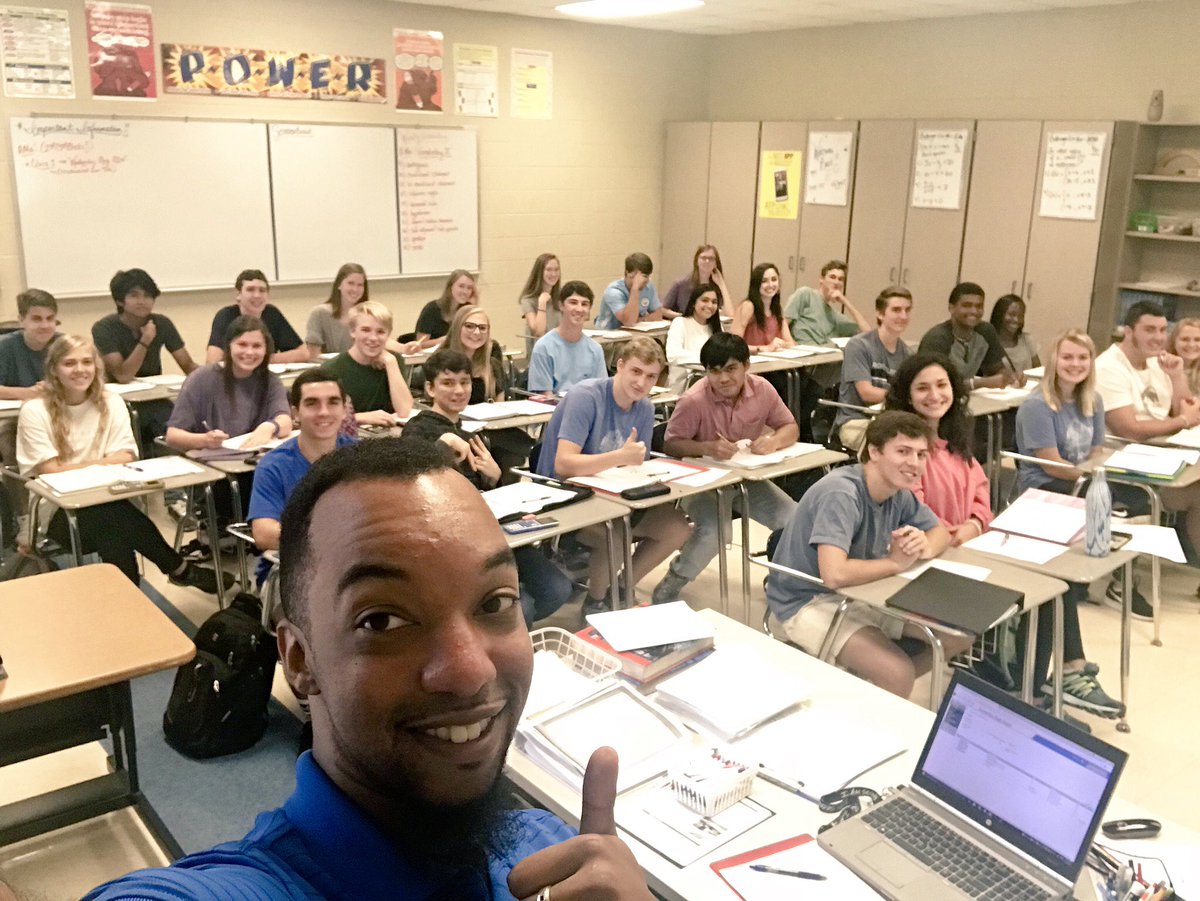 Ssmith2_MthDr's tweet photo. All Smiles in AP Cal! Going over epsilon-delta proofs for Limits as x–>a f(x) = L, @NHS_theRidge 🤓 #MathIsFun-ctional! https://t.co/N9DPrmaofH