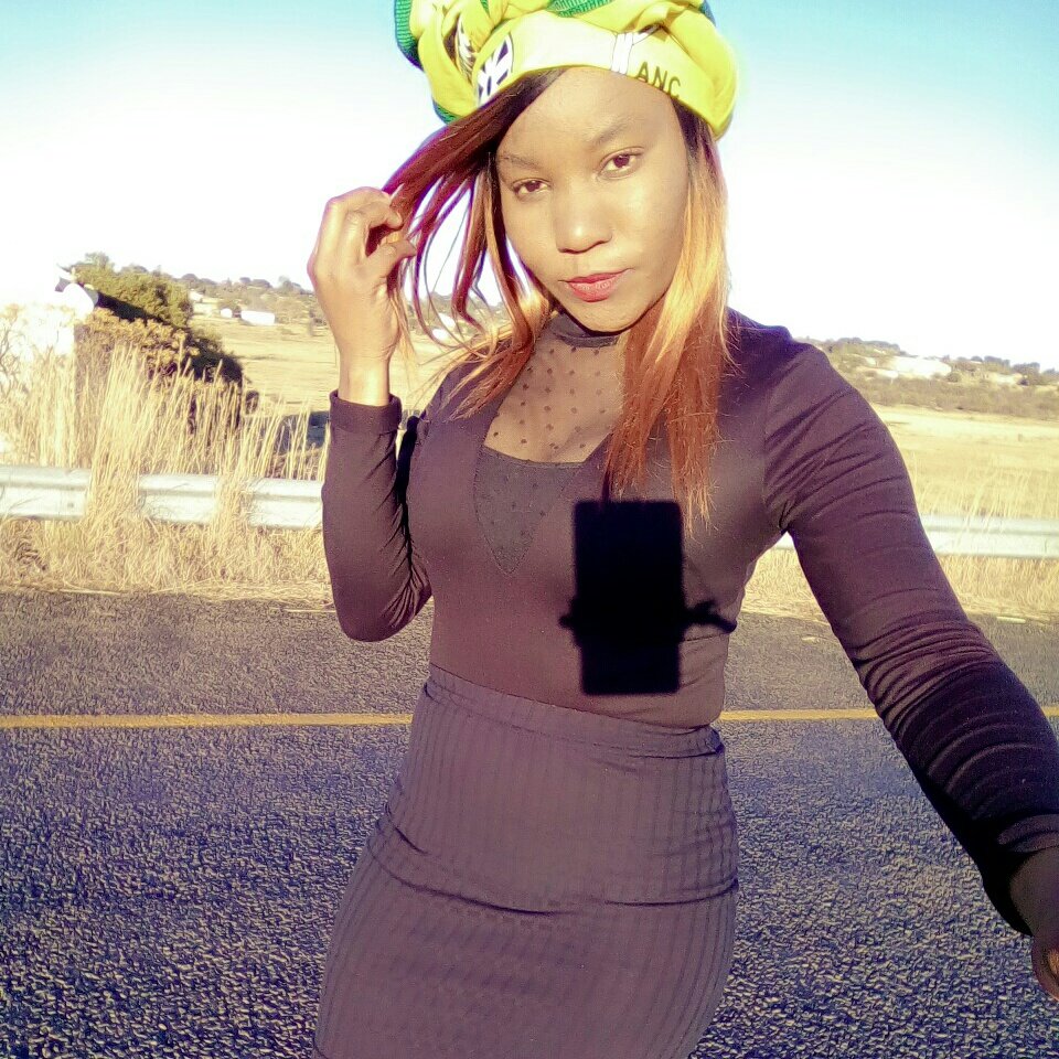 SupriseMolefe's tweet photo. #NewProfilePic https://t.co/KWAK2iml2E