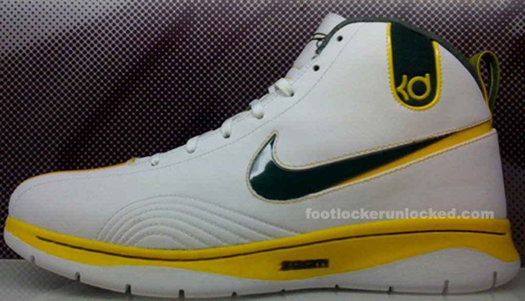 StatLine247's tweet photo. @brkicks @KDTrey5 #KicksInterest https://t.co/Q7STVu2r9N