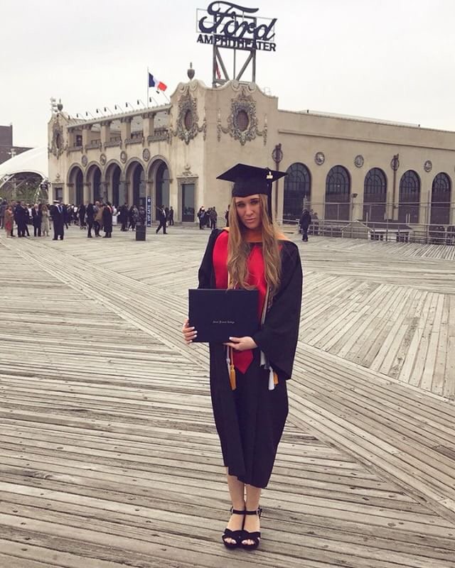 SFCALUMNI's tweet photo. Congratulations to our Graduate of the Day: Alexandra Matyas. We are proud to have you as our alumna! #SFCGrad2018 #gradonthewater https://t.co/Vx6mqLNCad