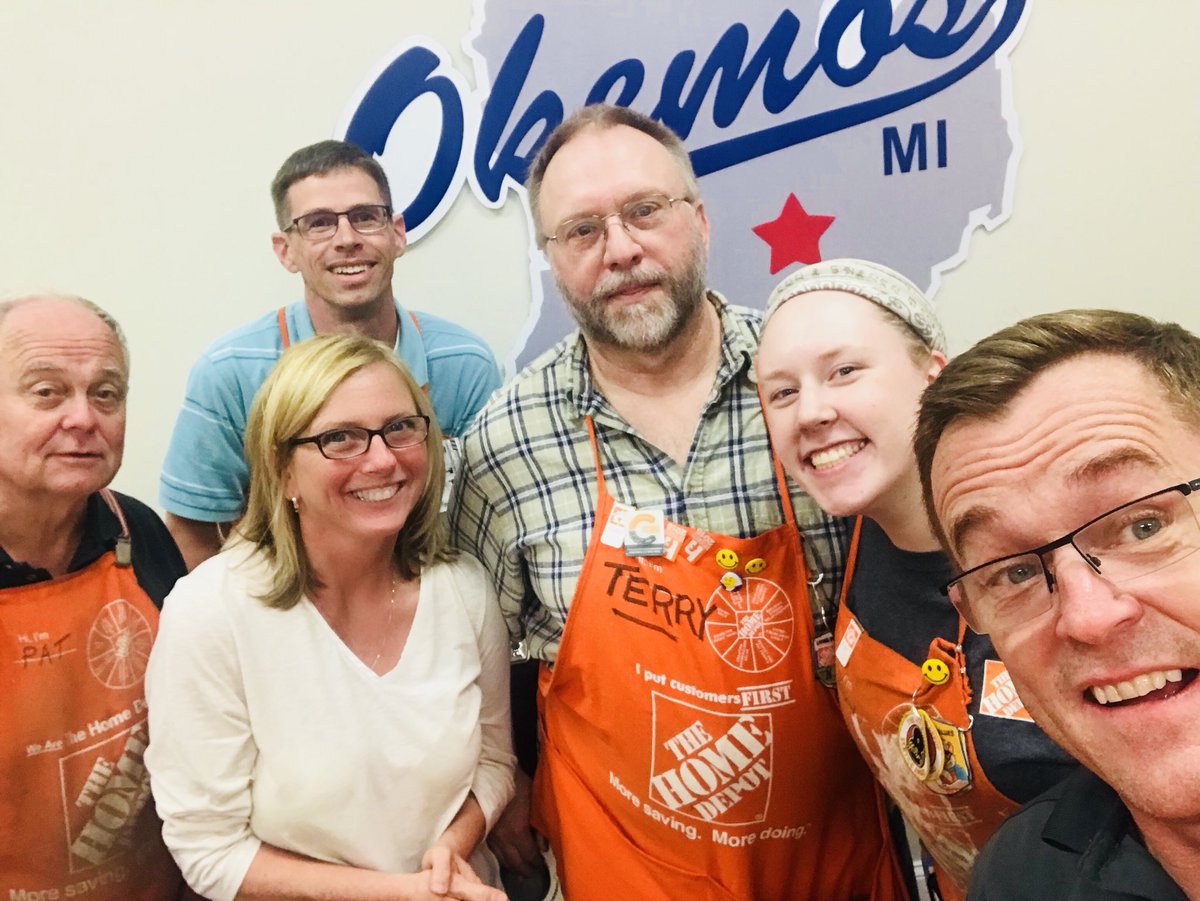 dshines64's tweet image. Specialty Tuesday Wk4 is a Great time to include our Core Department Associates @HomeDepotOkemos. #AssociateInvolvement #Services #HDPP @JulieGiattino @CadwalladerRob @medegraa @jmdminnie82 @MattEnglish1977 @chriskiester