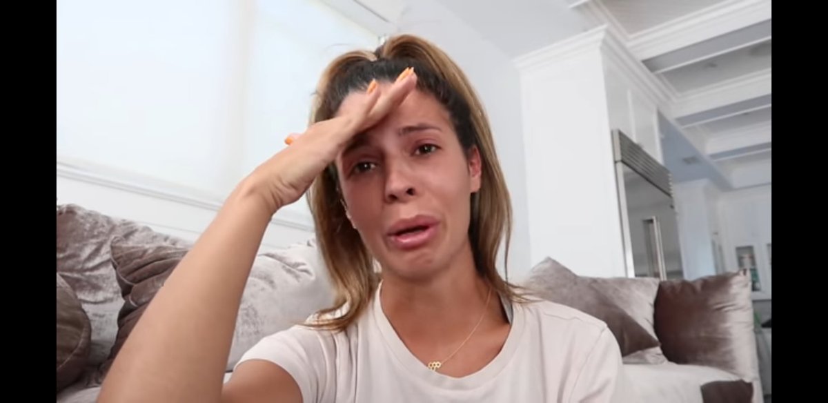 skinnylllegend's tweet photo. Me looking at my grades 
#LauraLee https://t.co/PHpdYLGdYg