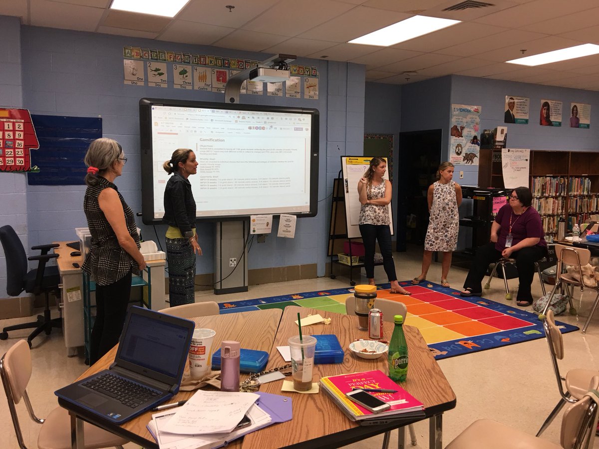 Summit Hall ES (summithalles) Twitter