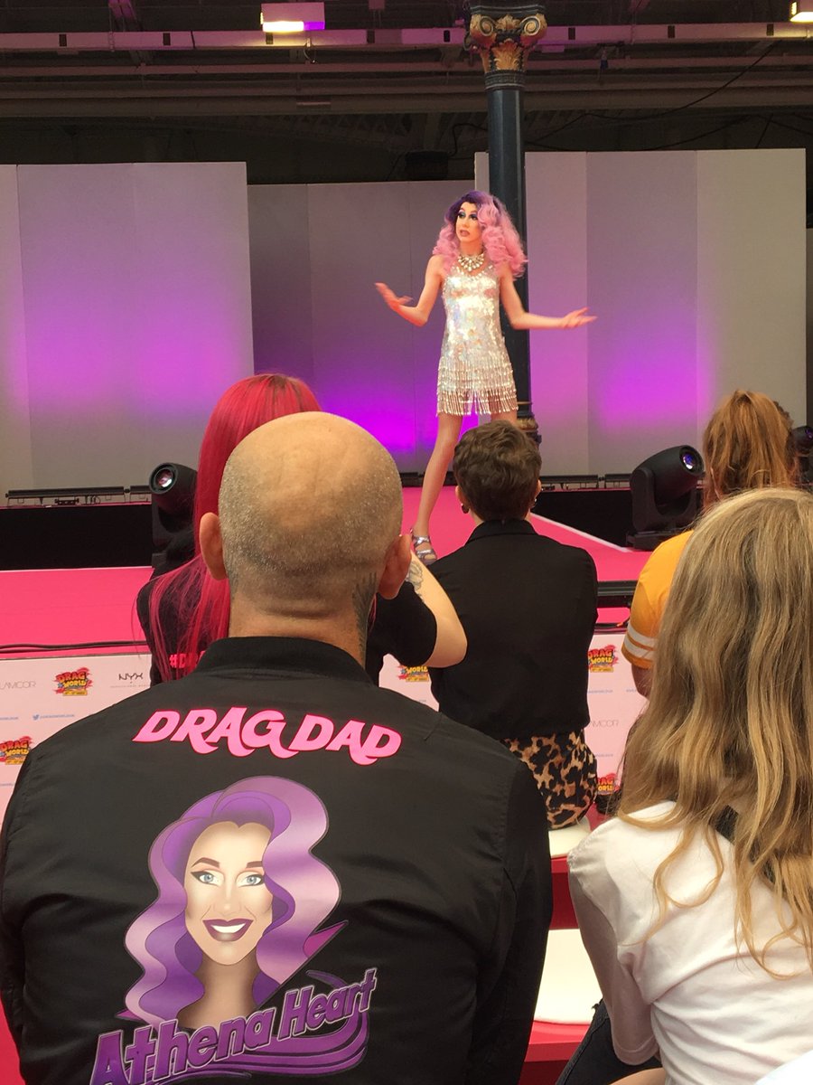 One of the best pictures taken all weekend!! So amazing to see the fantastic Athena Heart and her proud Drag Dad watching in the audience <a href="/TheAthenaHeart/">Athena Heart</a> <a href="/DragWorldUK/">DragWorld</a>
