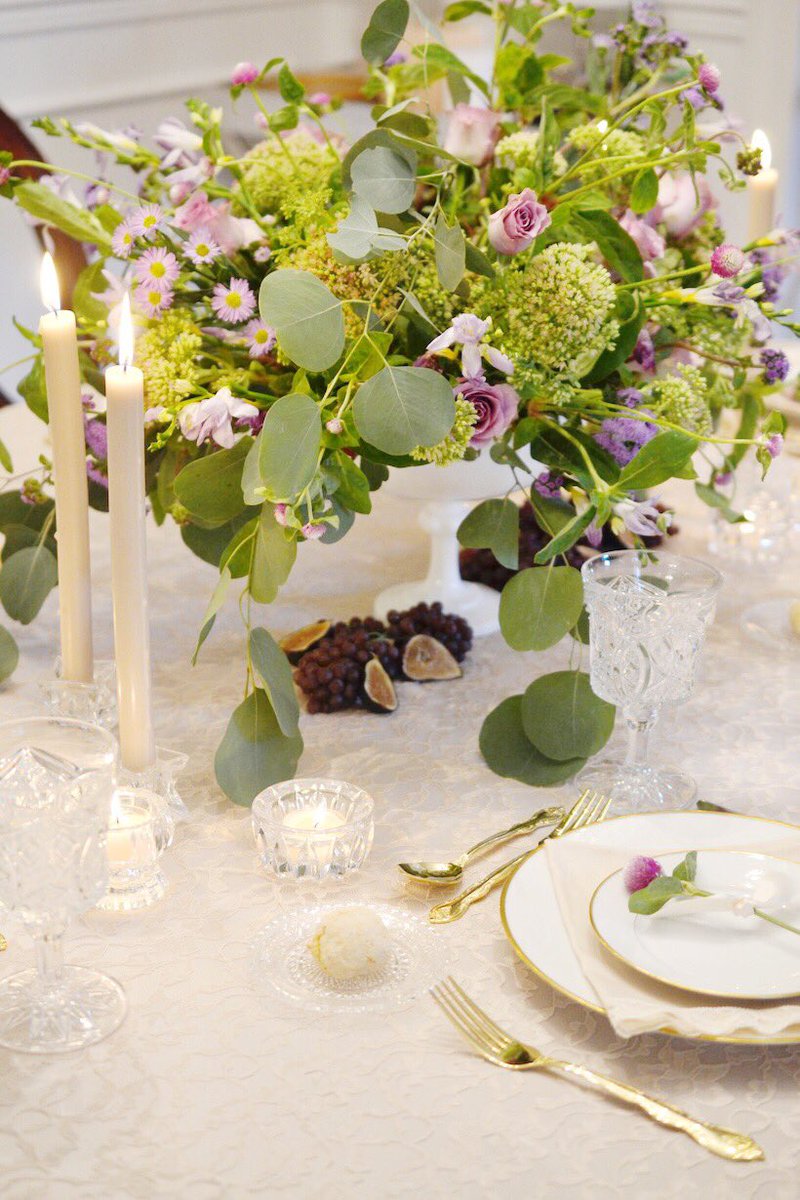 roseangellopez's tweet photo. Whether you own family heirlooms or thrift store finds, incorporating vintage elements and a touch of modern-type pieces into your tablescape design, makes for a fresh aspect to a classic approach. https://t.co/BVfTducPhI https://t.co/6RjTPhiXkC