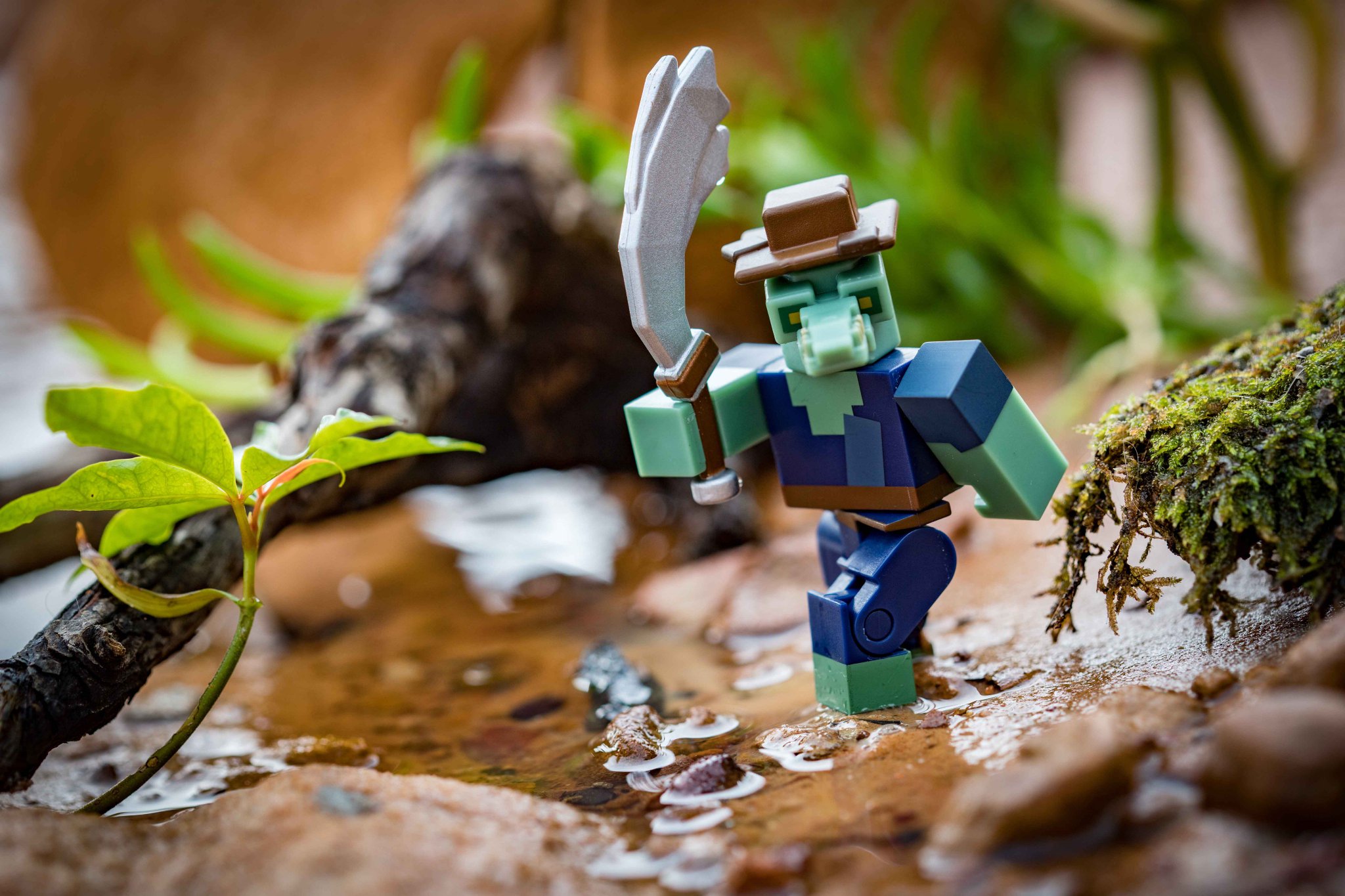 Spectraboxrblx On Twitter I M Happy To Announce That The Fantastic Frontier Roblox Toys Are Officially Here The Croc Figure Is The First Of Two Toys To Arrive And Is Now Hitting The - razer gold on twitter roblox series 3 mystery box toys