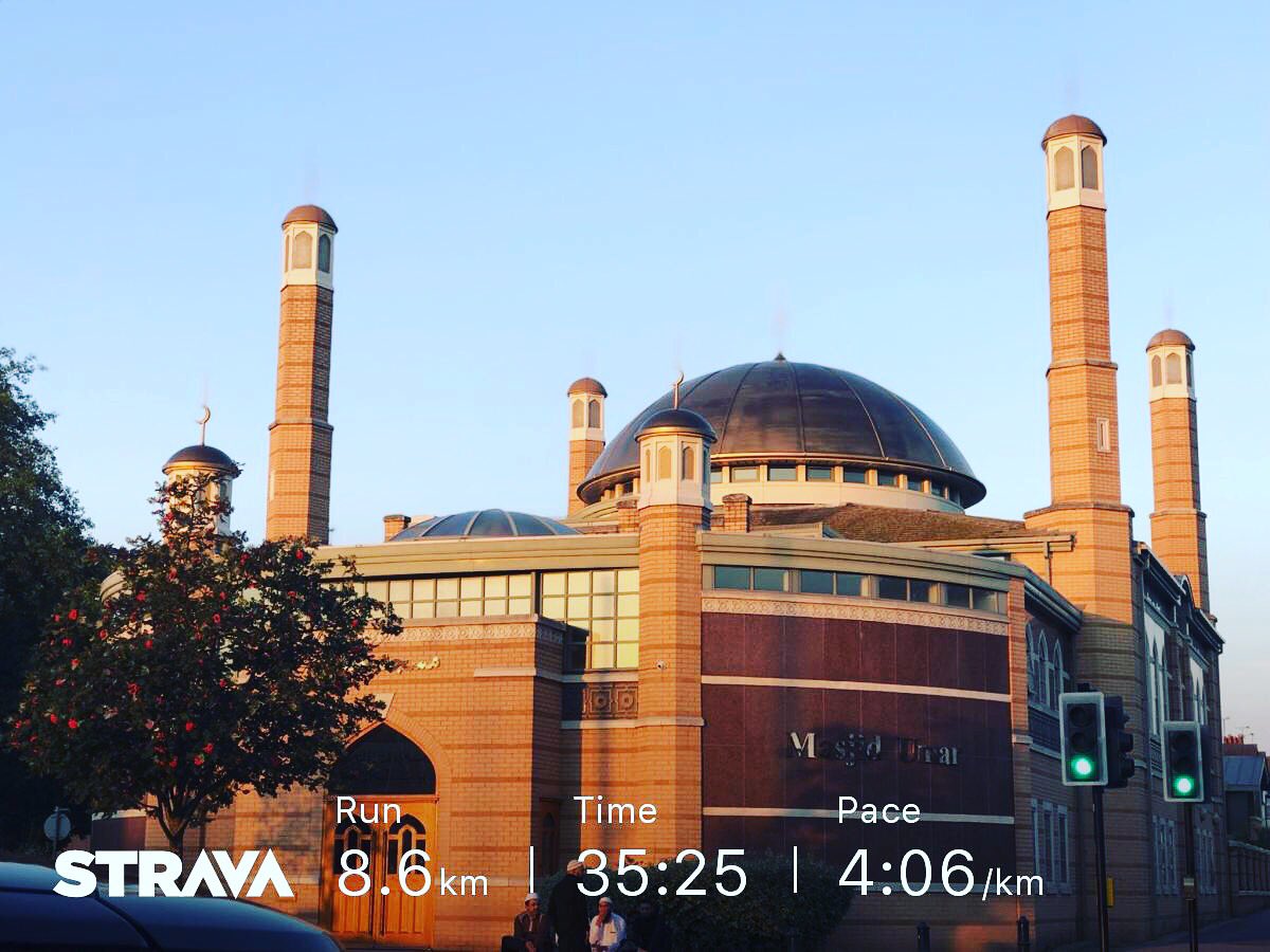 QuackShaikh's tweet photo. 📸Masjid Umar
Eid greetings to all my family and friends, I hope you all had lovely day! Tough interval session after eating all the yummy food😋
#masjidumar
#eidrun https://t.co/OXX3oFm7Hp