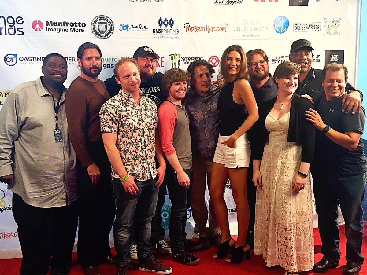 Tatyfig's tweet photo. Premiere of Screening Group K showing the audience “The Perplexing Case of the Perfectly Planned Pool Party”! #TeamRogueDivision #roguedivision #regalcinemaslalive #48hourfilmproject #la48hfp2018 #screening #premiere #theater #redcarpet @la48hfp trailer:
https://t.co/DS14sgvNAQ https://t.co/RCsKPBwHS1
