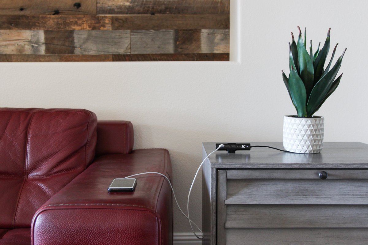 RapidX_io's tweet photo. Introducing, the all new X4 Home USB Charging Hub by RapidX!

3 2.4A USB Ports
1 Type-C PD Port

Convenient, fast and super compact charging for your laptop, cell phone or tablet anywhere in your house!  

Available now: https://t.co/cOv9FCcfuW https://t.co/shHOIGsG73