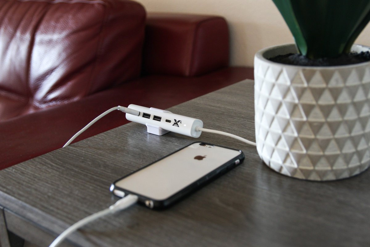 RapidX_io's tweet photo. Introducing, the all new X4 Home USB Charging Hub by RapidX!

3 2.4A USB Ports
1 Type-C PD Port

Convenient, fast and super compact charging for your laptop, cell phone or tablet anywhere in your house!  

Available now: https://t.co/cOv9FCcfuW https://t.co/shHOIGsG73
