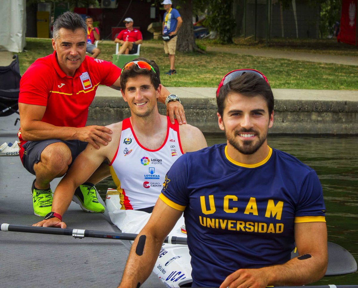 ¡Dos días para el Campeonato del Mundo!
Horarios k2 hora portuguesa (+1 en España):
➡️Eliminatoria: Jueves 9.45h
➡️Semifinal: Viernes a partir de las 9.30h
➡️Final: Viernes 15.40h
➡️Final B: Viernes 14.55h
El sábado k4-1000m.
¡Gracias a todos, como siempre, por el apoyo!