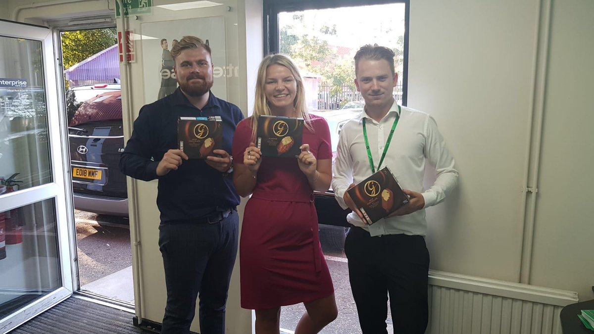 D7K4NY0's tweet photo. Never too late or warm for Ice Creams!! #CustomerAppreciations @Lamin_ERAC @AEKLHR @JaneneScurfiel1 @CH_erac #SU4 #CustomerServiceAlert https://t.co/1yltsrD27R