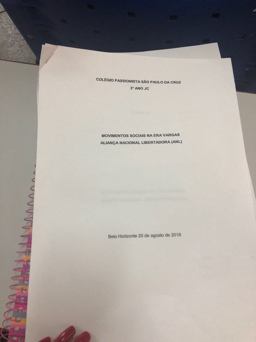 reesendeg's tweet photo. Minha amg pediu pra fazer um trabalho pra ela, tive q fazer mt bem feito https://t.co/KqcH5tTJt5