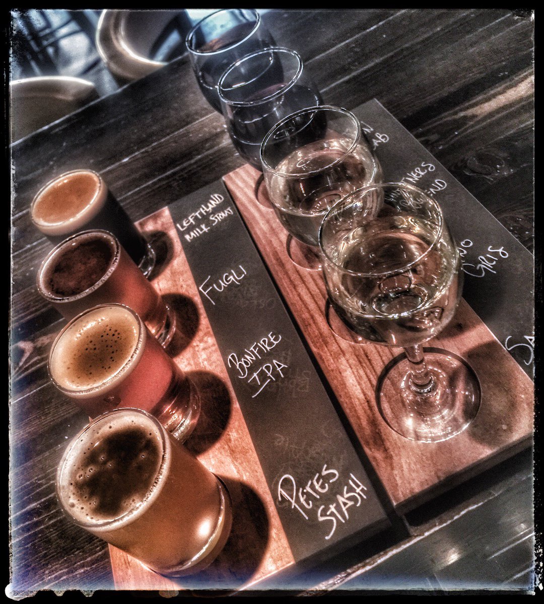 ColoradoRoom's tweet image. #Beer 🍺? #Wine 🍷?  We’ve got flights of both! #Cheers to Tuesday @ColoradoRoom