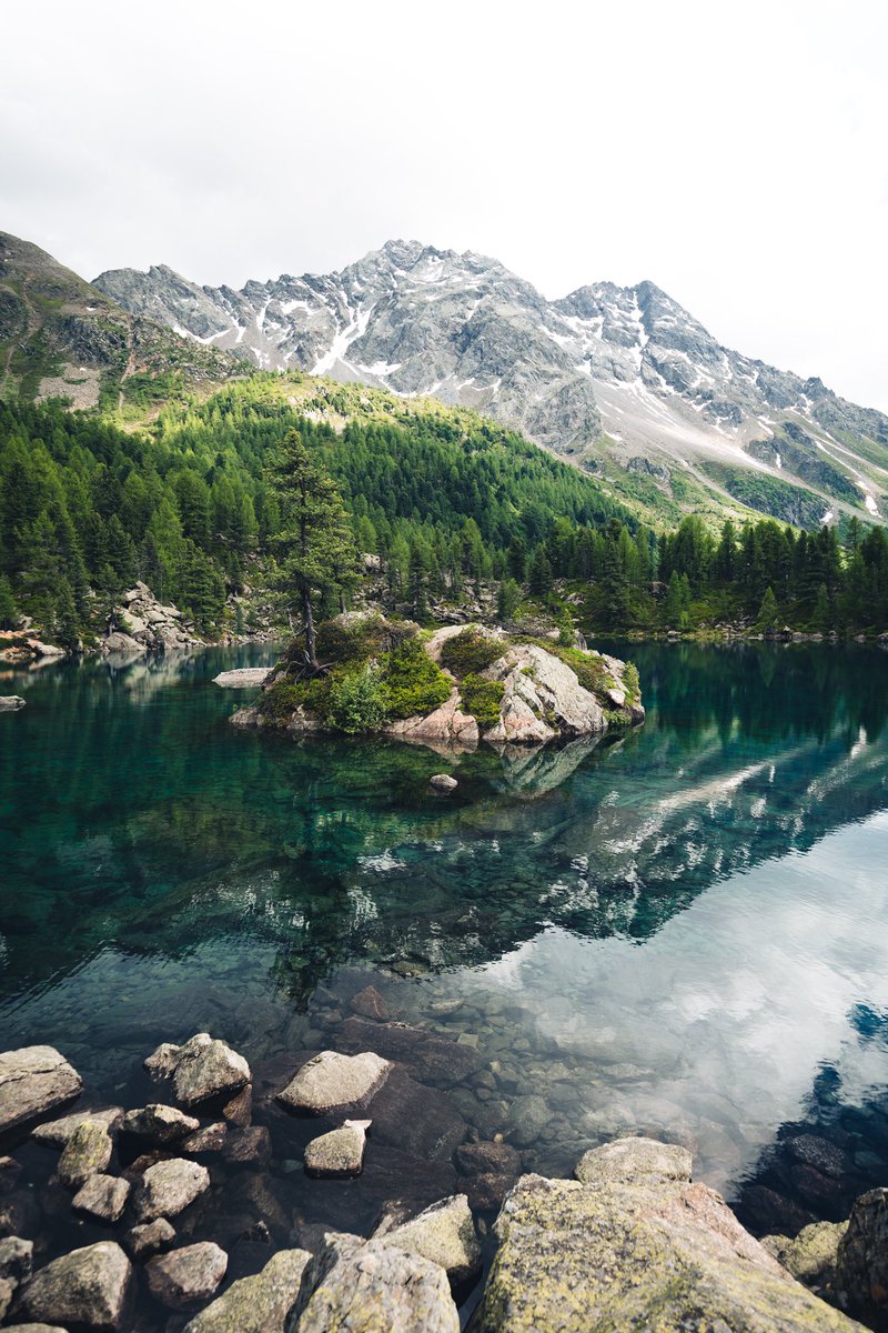 worIdspaces's tweet image. Lago die Saoseo, Switzerland 😢🎂👍