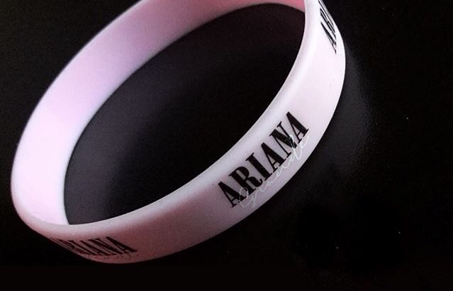 ariana grande pink bracelet from the dangerous woman tour