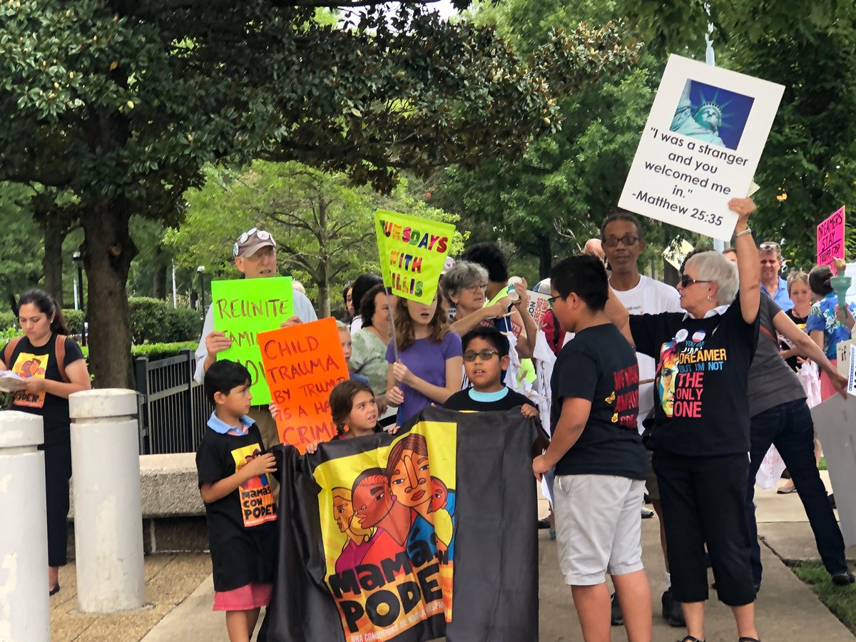 Rally to Support all families. 
<a href="/MamasConPoder/">MamásConPoder</a> #poderosas #EnoughSenatorTills #Equality