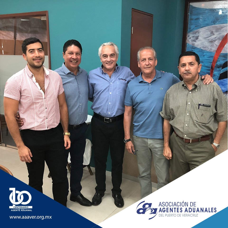 AAAPVER's tweet photo. Durante el mes de julio se realizó nuestra honorable Asamblea General Ordinaria de Asociados de nuestra apreciada #AAAVER donde reforzamos el compromiso que tenemos con la sociedad veracruzana para apoyar el óptimo crecimiento portuario. #100aa #AAA #Veracruz https://t.co/VsNkylWGaD
