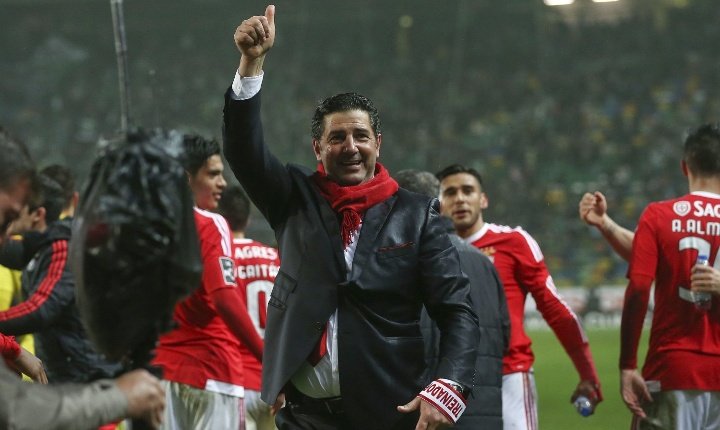 BenficaAdep1904's tweet photo. Rui Vitória, na flash do #SLBPFC: 

"O objetivo é ganhar ao Sporting e depois novamente na Grécia." 

#UCL https://t.co/GfU5dLyva7