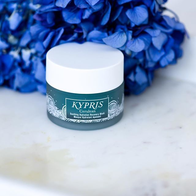 Hydrate and quench, treat damage from pollution and UV rays, neutralize free radicals, and calm irritation courtesy of the brilliant Cerulean Mask by @kyprisbeauty 💙 ift.tt/2OWfSBw