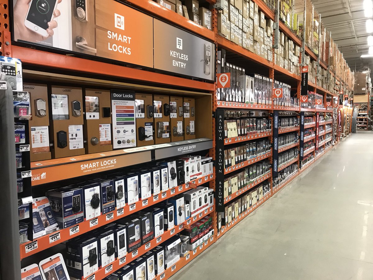 HomeMasm's tweet image. Biju rocking the perfect aisle challenge @RestonHD4641 @chartleyTHD @thd278