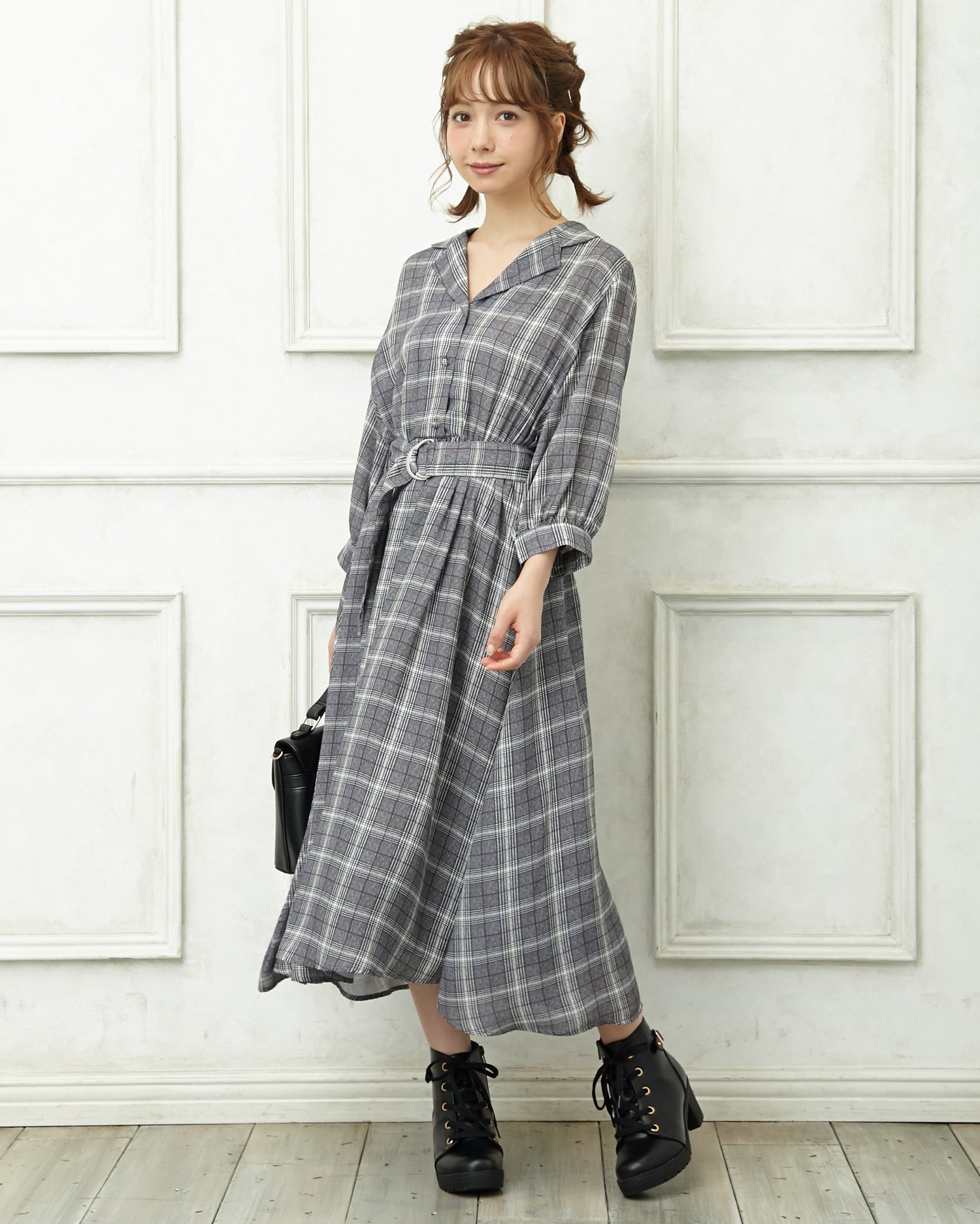Ingni Store イング公式 秋ワンピ グレンチェック開襟ワンピース 4 900 3 900 全面チェック柄で カジュアルっぽさがありながら 開襟デザインで上品さも 裾は前後差があって ふわっと広がります 秋ワンピはコチラ T Co