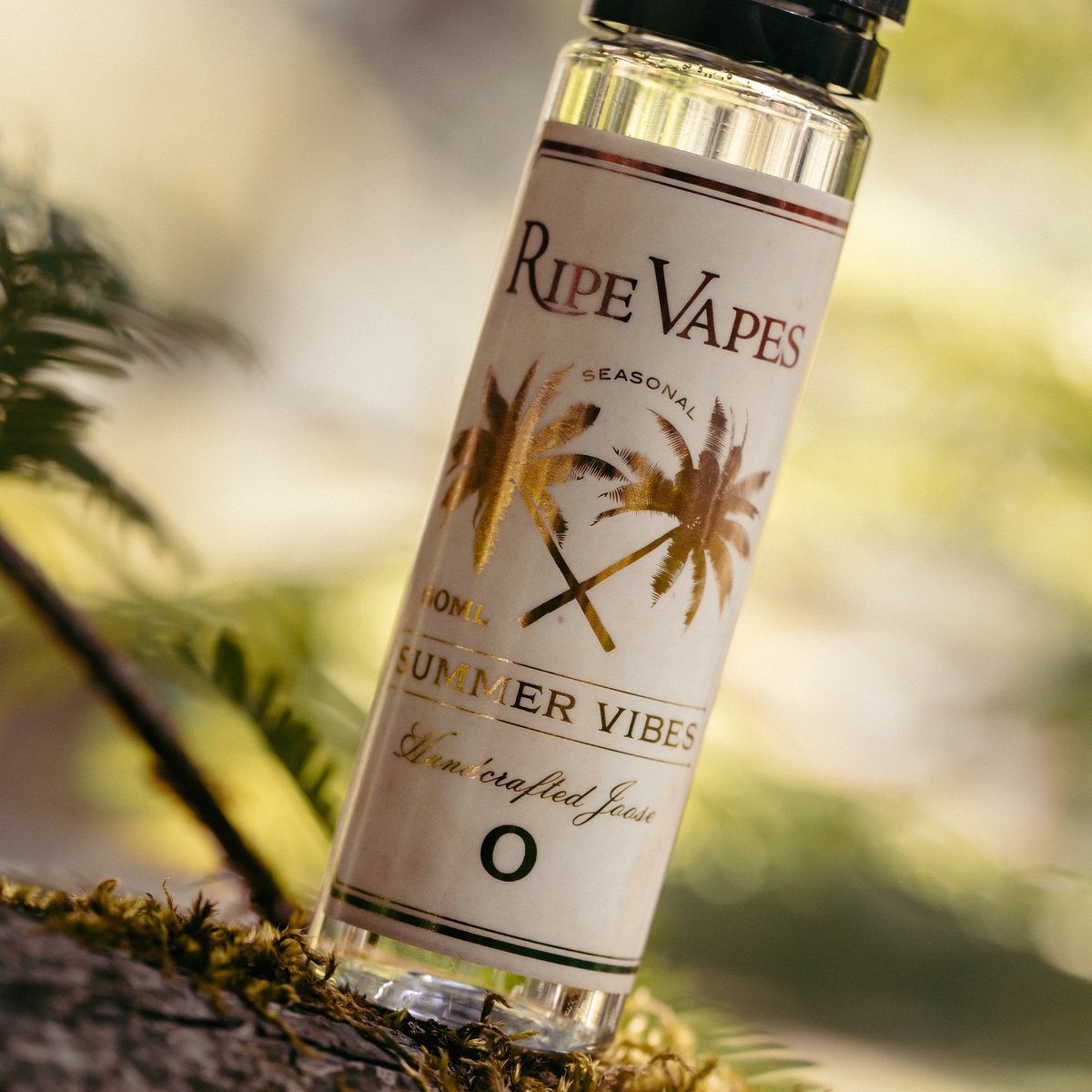Capture the essence of Summer- with Summer Vibes.  🔆