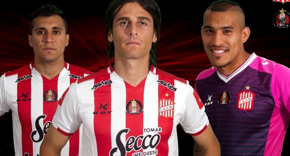 SANMARTINTABC's tweet photo. Para comenzar esta nueva temporada presentamos a los nuevos refuerzos:
👕22 Nacho Arce: Arquero
👕6 Lucas Acevedo: Defensor central
👕5 Agus Salam: Centrocampista
👕 3 Andy Davis: Defensor Lateral Izq.
Todos vienen por un mismo objetivo, ganar todos los torneos !! #VamosSmt https://t.co/dpTgNUYrtN