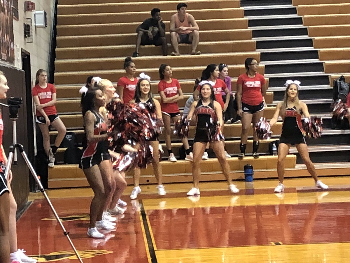 Members of varsity <a href="/CheerLangham/">LOBO CHEER 🎀</a>  cheering on @LanghamLoboVB