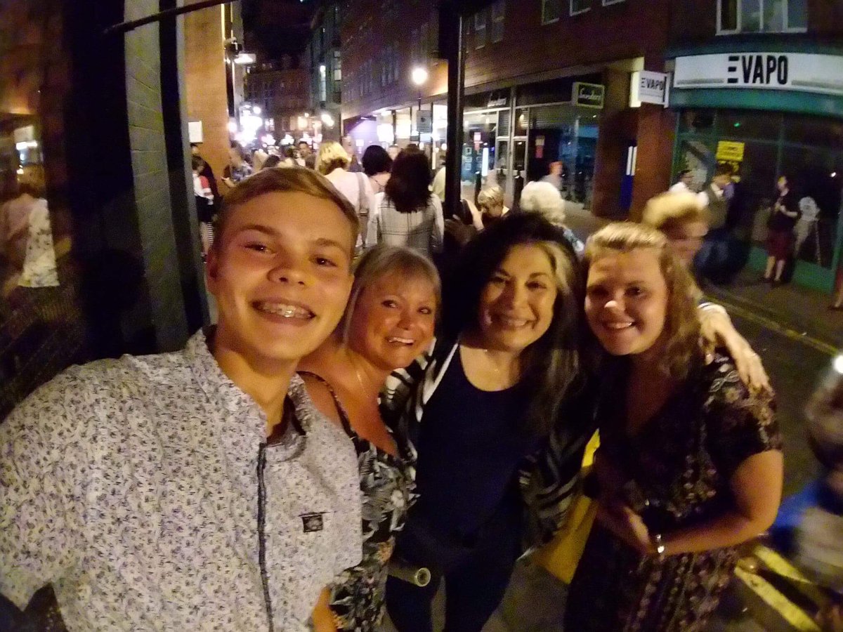 GeorgeBowyer23's tweet photo. Wow what a great show really enjoyed #strictlyballroom @strictlystage! The cast were amazing, great acting singing and dancing from @jonnylabey , @ZiziStrallen , @MattCardle and @eve_polycarpou and the rest of the cast! Some of whom we got to meet after the show! https://t.co/uQPUF2nIzp