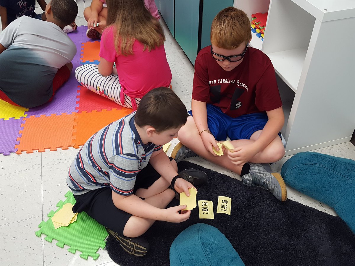 lylesla's tweet photo. Ss challenge each other to a number battle to see who has the largest number. https://t.co/r9qX4j1UVg