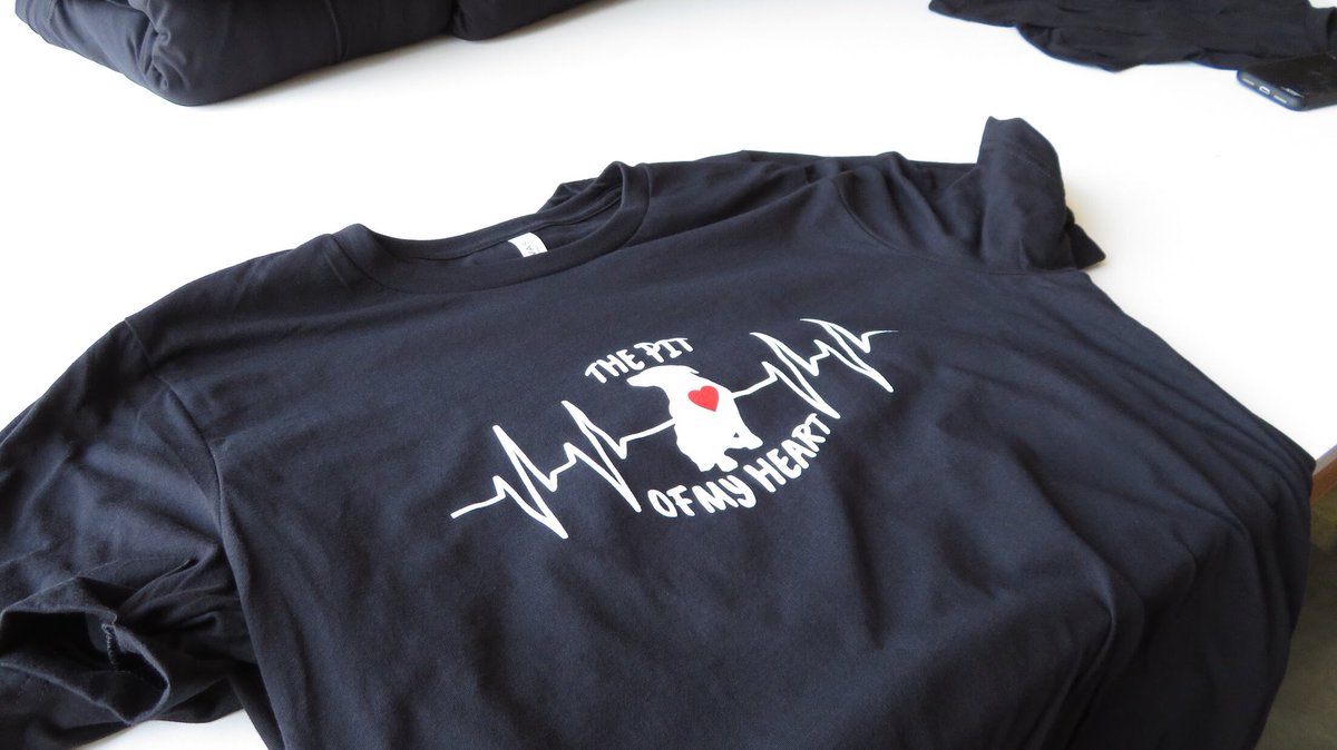 BrownBoxTees's tweet image. it’s #tshirttuesday !!! today’s t-shirt feature was done for our good friends at Save Adopt Love ❤️ give this shirt a like if you love your pets🐾