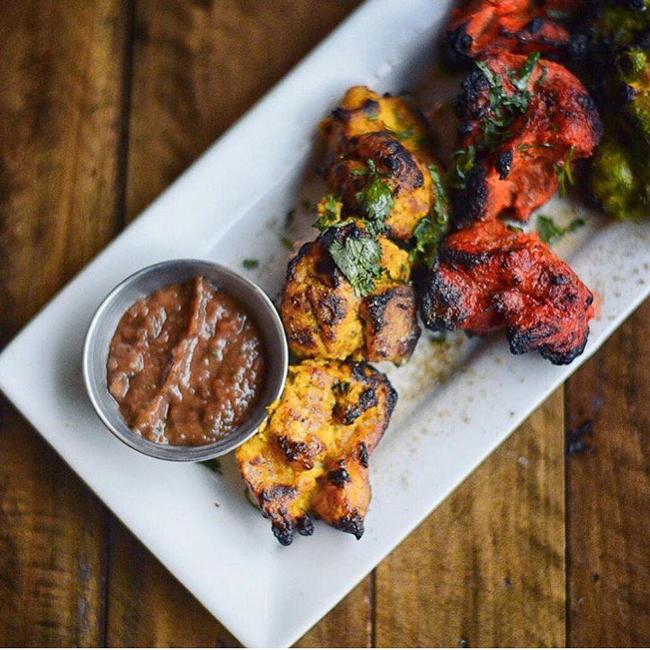 On days like this, let’s just all stay inside and enjoy an Indian fusion feast!
#yyj #yyjfood #indianfood #varshayyj