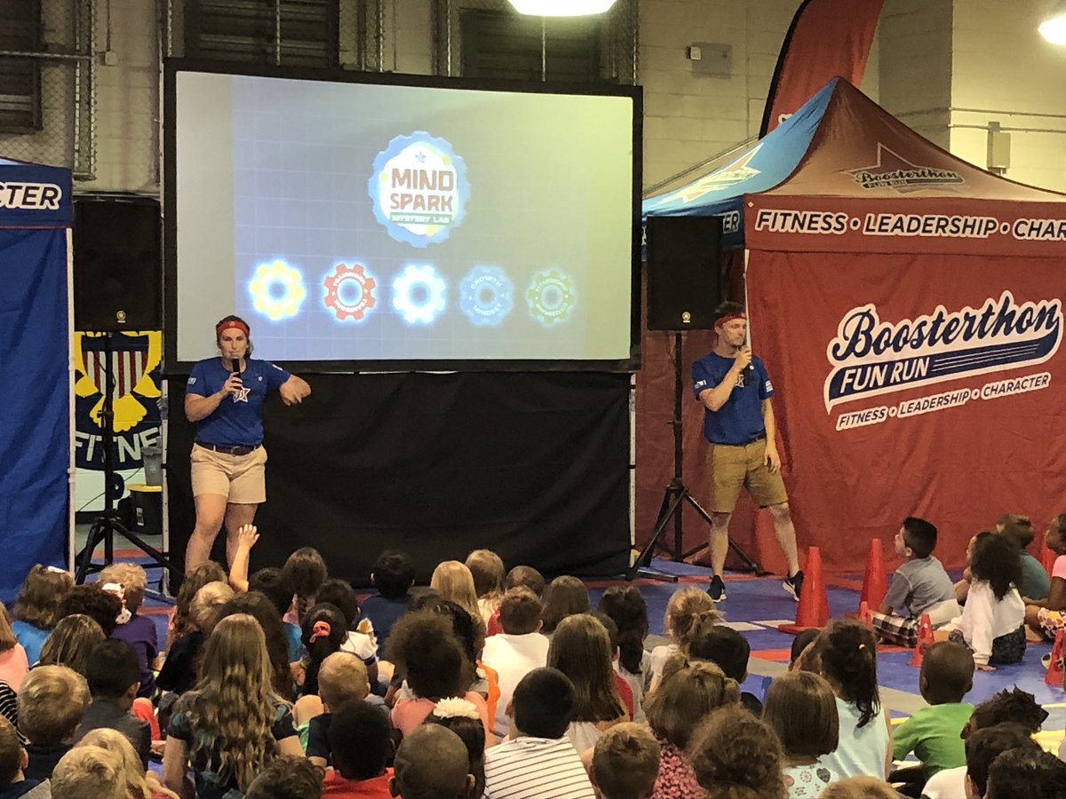 jessicacramer29's tweet photo. Boosterthon kick off #NES1819 https://t.co/45k0NlIyP0