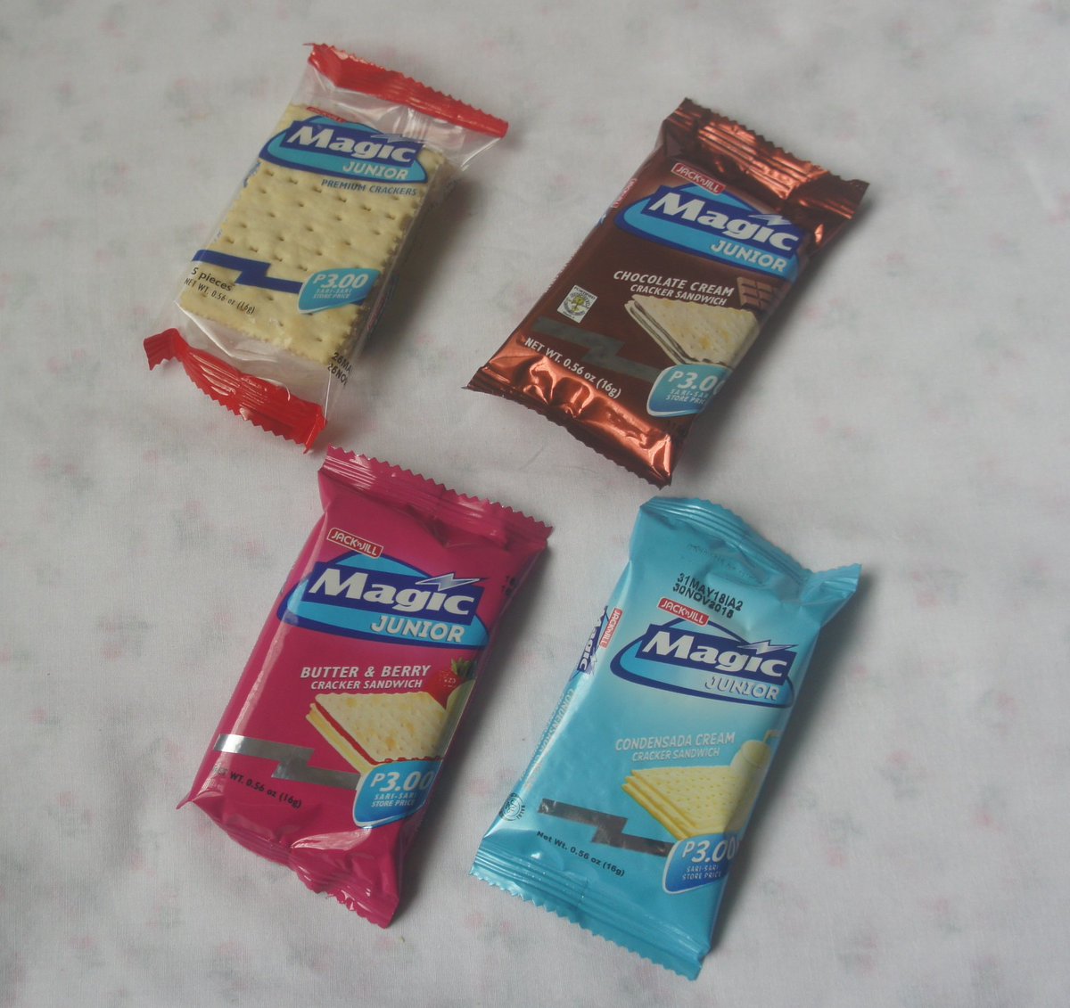 theflowerduet7's tweet photo. Glad there's the Magic Cracker #MagicJunior! The smaller and cute size is perfect for Belle as it is the right bite size for her.
And it doesn't stop for baon days, as Magic Junior is also perfect for for our teatime snack #magicmomments!
https://t.co/DOEJL4rwVr https://t.co/04Q1UOImoh