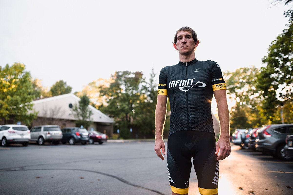 TheInfinitLoop's tweet photo. The @CuoreofSwiss kit store is closing soon! Head on over and get your orders in before 8/26. 
We're just lookin' out to make sure you're lookin' your best! 😎

⬇⬇⬇⬇⬇
https://t.co/phY8tJYRxv

#trikit #run #bike #cycle #tri #triathlon #kit https://t.co/iiR7kinsEy