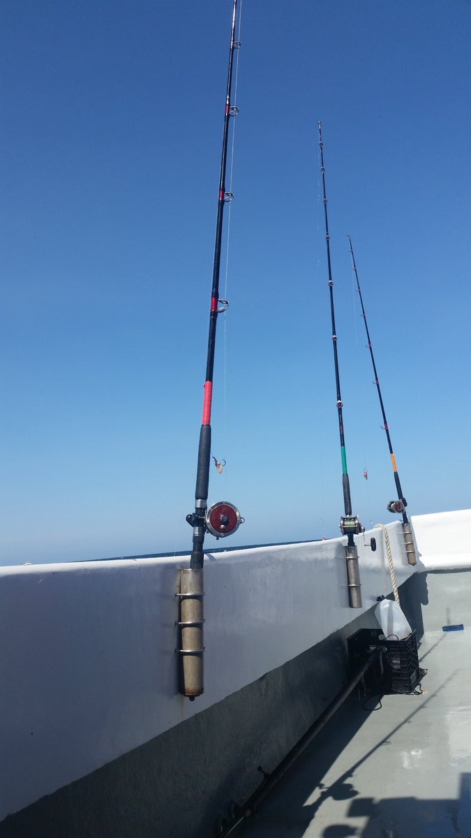 kfish_4's tweet photo. I had never caught a fish before yesterday...super cool going out on the water with @CenterOceanLife to learn more about fishery discard mortality #fishing #fishsci https://t.co/mHuUYlJaHM