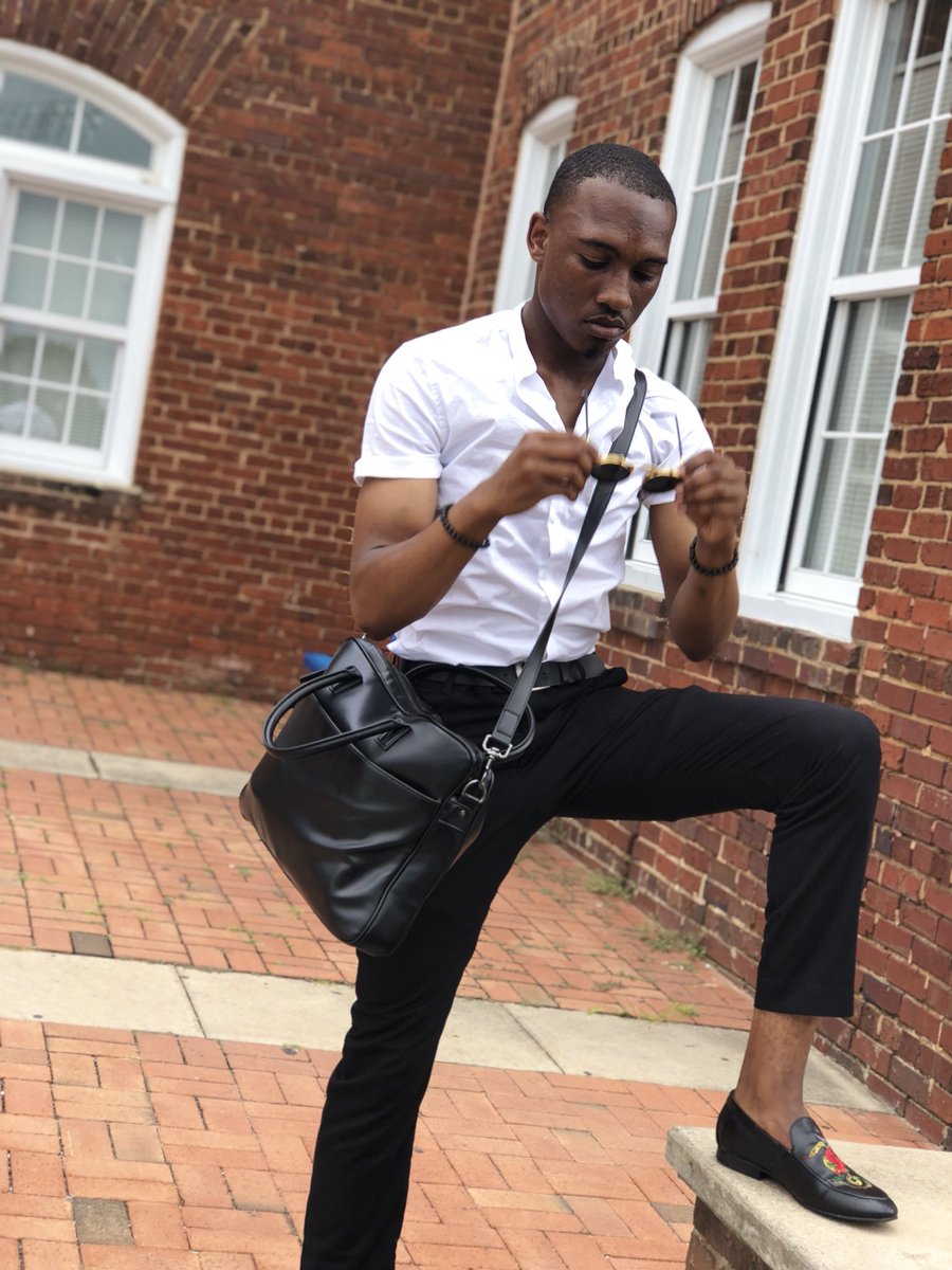 davajeionh96's tweet photo. But itโs only Day 2 ๐ค๐ฐ #YearIV #SeniorDrip #HBCUKing https://t.co/EBwLda2RY1