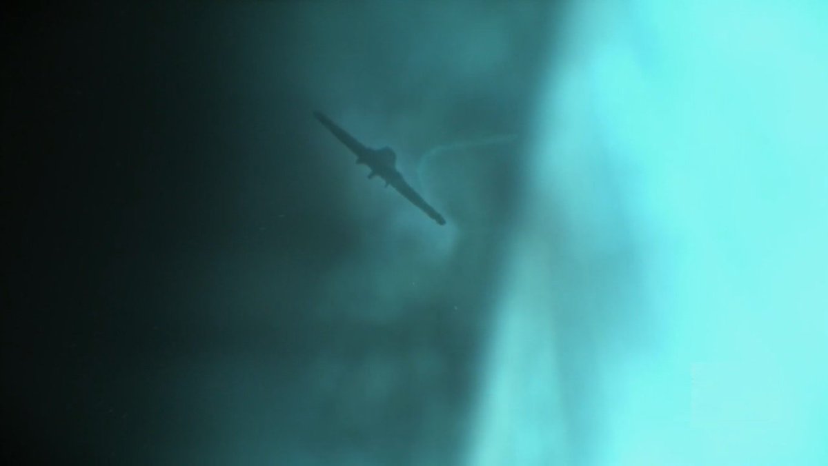 DestinysComput1's tweet photo. Destiny exits the atmosphere of a gas giant (dubbed "Big Bertha" by Col. Young) upon performing an aerobraking maneuver to shed velocity and enter the star system, the opposite of a slingshot maneuver. 

#Stargate #StargateUniverse #SGU #Destiny https://t.co/WiKirI1M95
