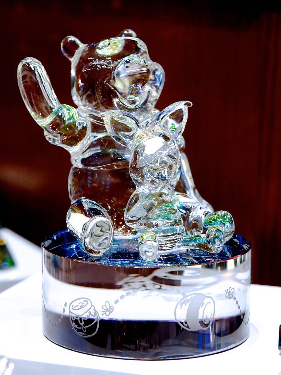 Mezzomikiのディズニーブログ Ar Twitter 台座までかわいい 東京ディズニーランド ガラスの靴 ディズニーキャラクターの置物 新発売 詳しくは T Co Hnklfye7hz