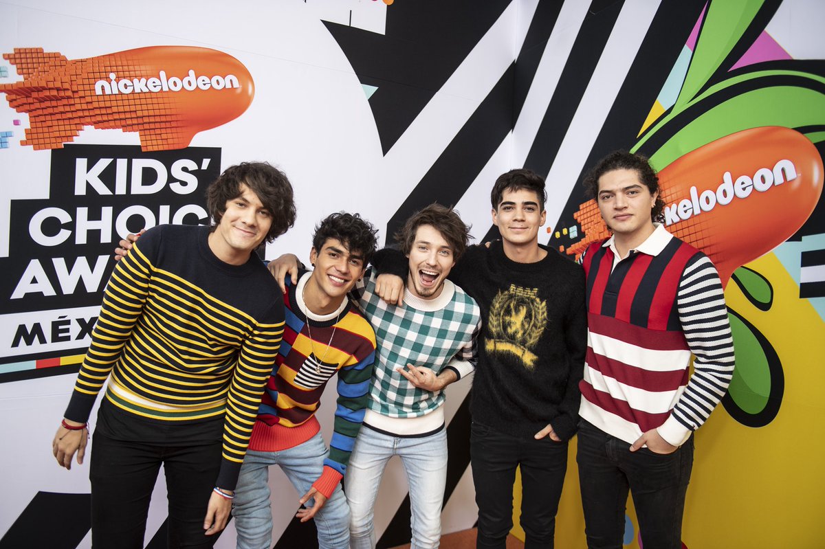 CD9's tweet photo. -orange carpet
kids’ choice awards mexico 2018 💥
#KCAMexico @MundonickLA https://t.co/uEqALPxnFF