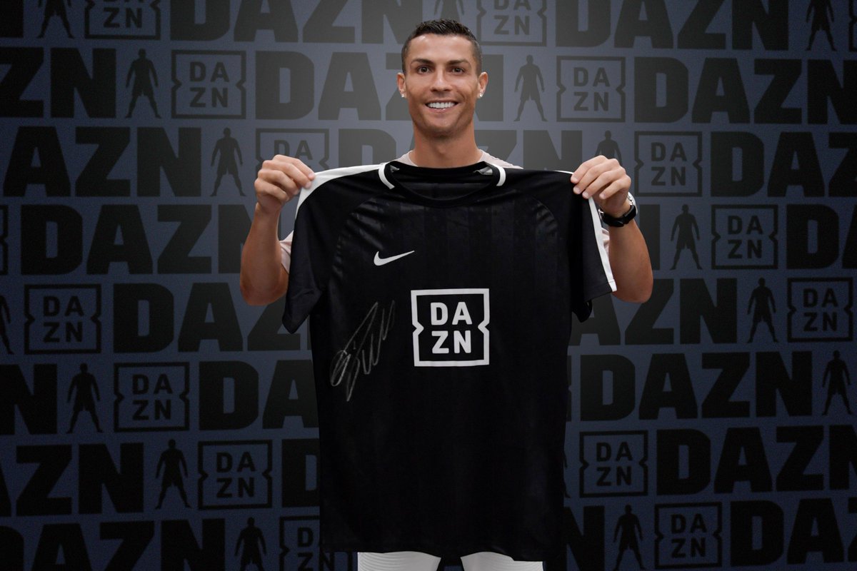 Dazn Japan ロナウドがdaznファミリーに仲間入り 世界的スーパースターのクリスティアーノ ロナウドがdazn初のグローバルアンバサダーに就任 特別インタビューなどをお届けします Daznではセリエaを毎節最大7試合配信 ロナウド観る Dazn Japan ロナウドがdaznファミリーに仲間入り 世界的スーパースターのクリスティアーノ ロナウドがdazn初のグローバルアンバサダーに就任 特別インタビューなどをお届けします Daznではセリエaを毎節最大7試合配信 ロナウド観る