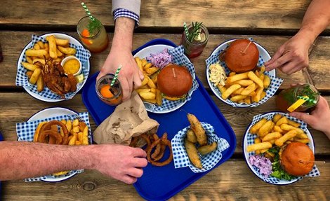 #Win a burger at your chosen Burger Shack for #NationalBurgerDay. RT and follow to enter.

*Winner announced at 9am 23/08/18. Burger to be claimed by 27/08/2018. Shacks here > bit.ly/2MwcTPt. Over 18 only. #Competition