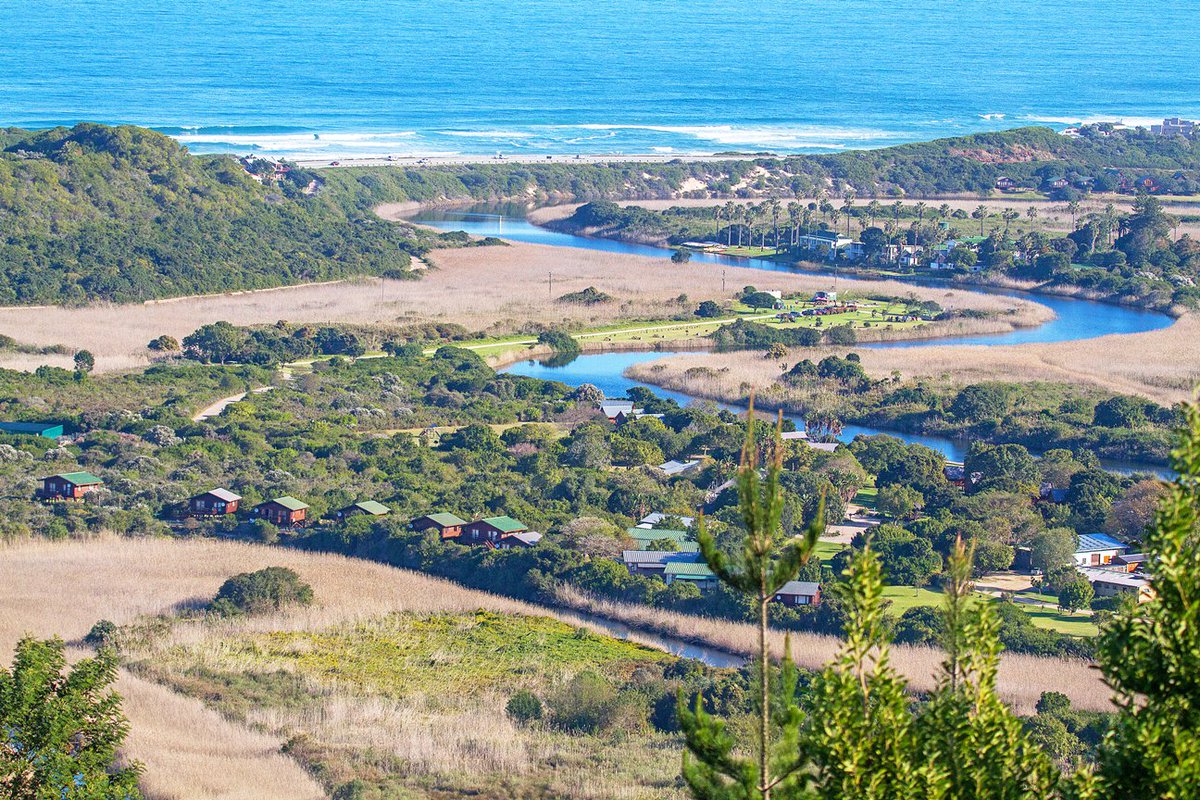GardenRoute_NP's tweet photo. Enter the GRNP free from 10- 15th September 2018. All gates including to Big trees waiver fees to SA citizens.  #SANationalParksWeek #LiveYourWild #ItsMySouthAfrica @ShotLeft #Knysna #Wilderness #Tsitsikamma #PlettenbergBay @TravelChatSA @Traveller24_SA https://t.co/WcduR2Mm1P