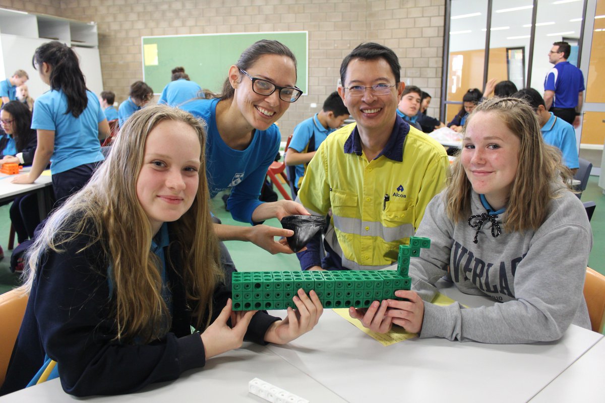 CMEWA's tweet image. More high school students in the Peel region will understand their tertiary education opportunities thanks to The @AlcoaFoundation. The Foundation has pledged US$600k to help #UWA deliver the Aspire UWA program at Peel high schools in 2019-2021. #Alcoa #AlcoaFoundation