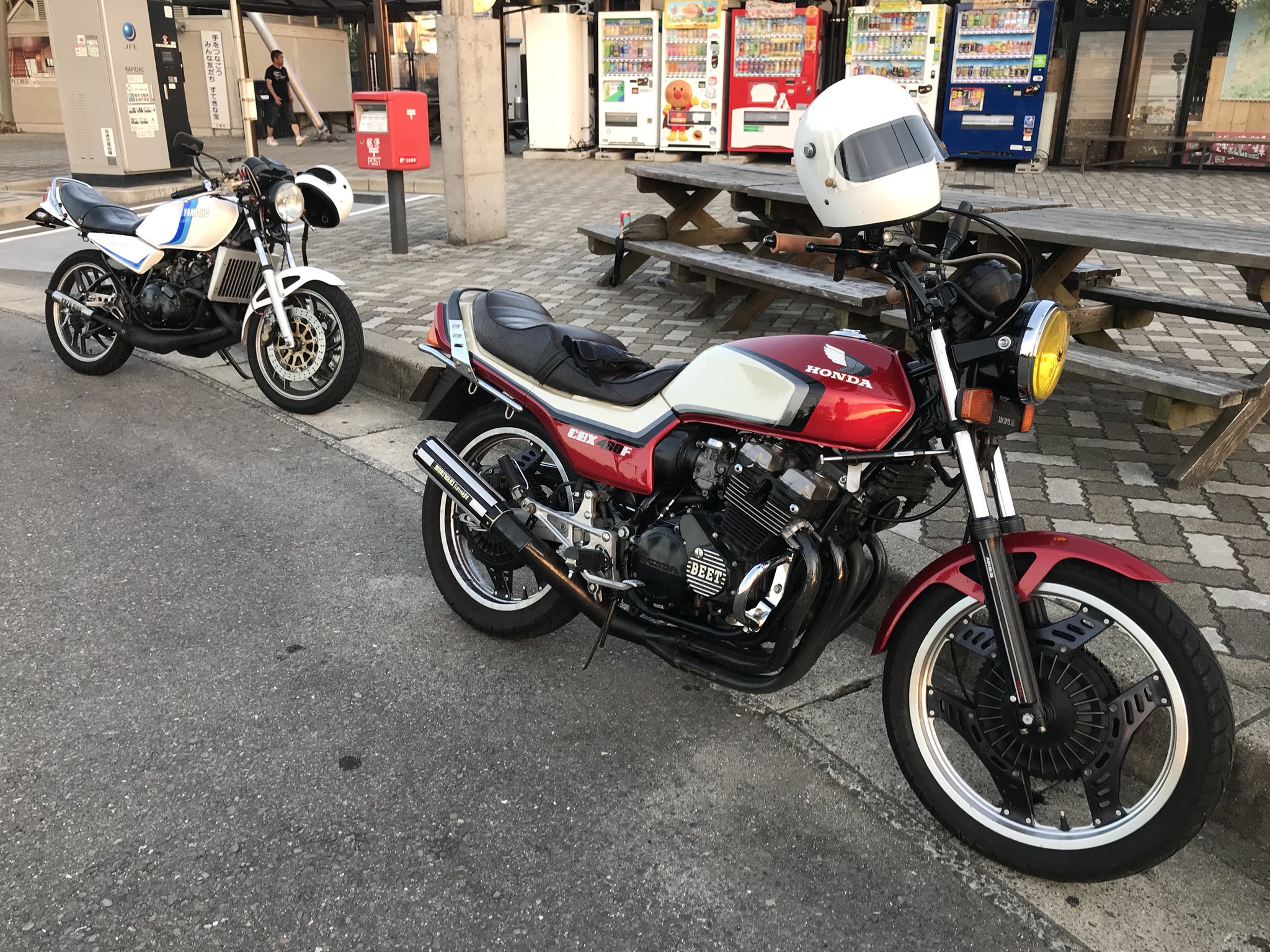 Bibian 比比昂- 当時物.CBX400F.モリワキフォーサイト.初期型