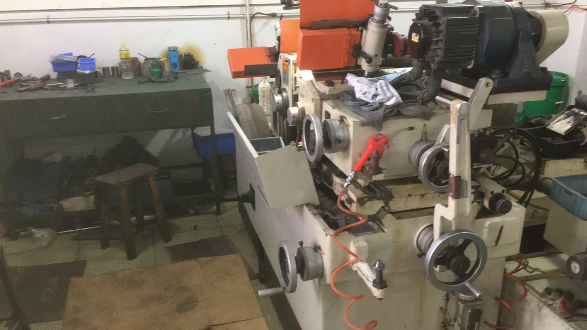 June_YeTrue's tweet photo. #无心磨床
#centerless grinding machine
#YeTrue Precision 一澤精工
#June vendite6@yetrue.com https://t.co/MouJQf42o7